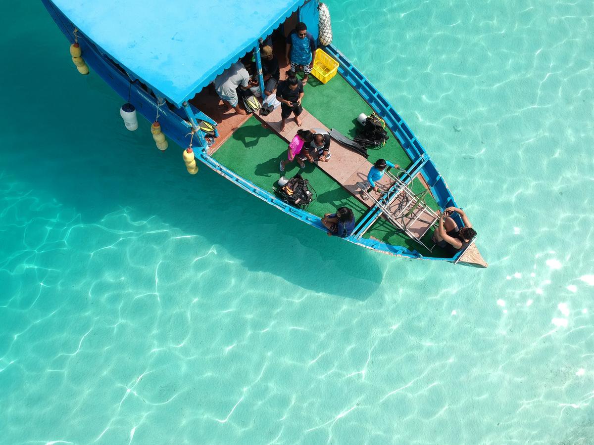 White Coral Rasdhoo Hotel Exterior foto